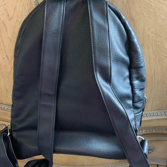 Back Pack - Picture 5 of 5